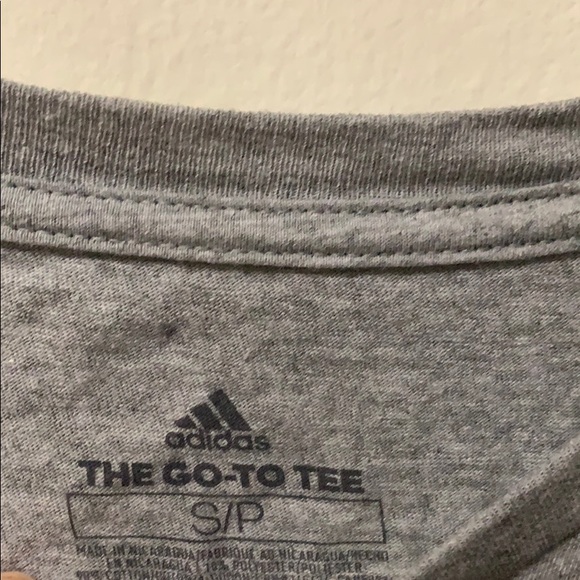 Adidas T Shirt - Picture 3 of 3